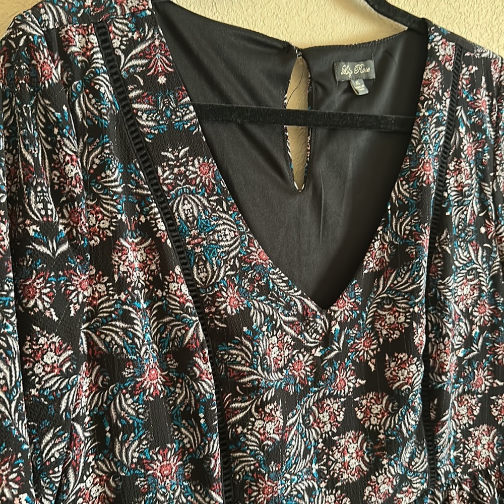 Dress - Picture 4 of 6